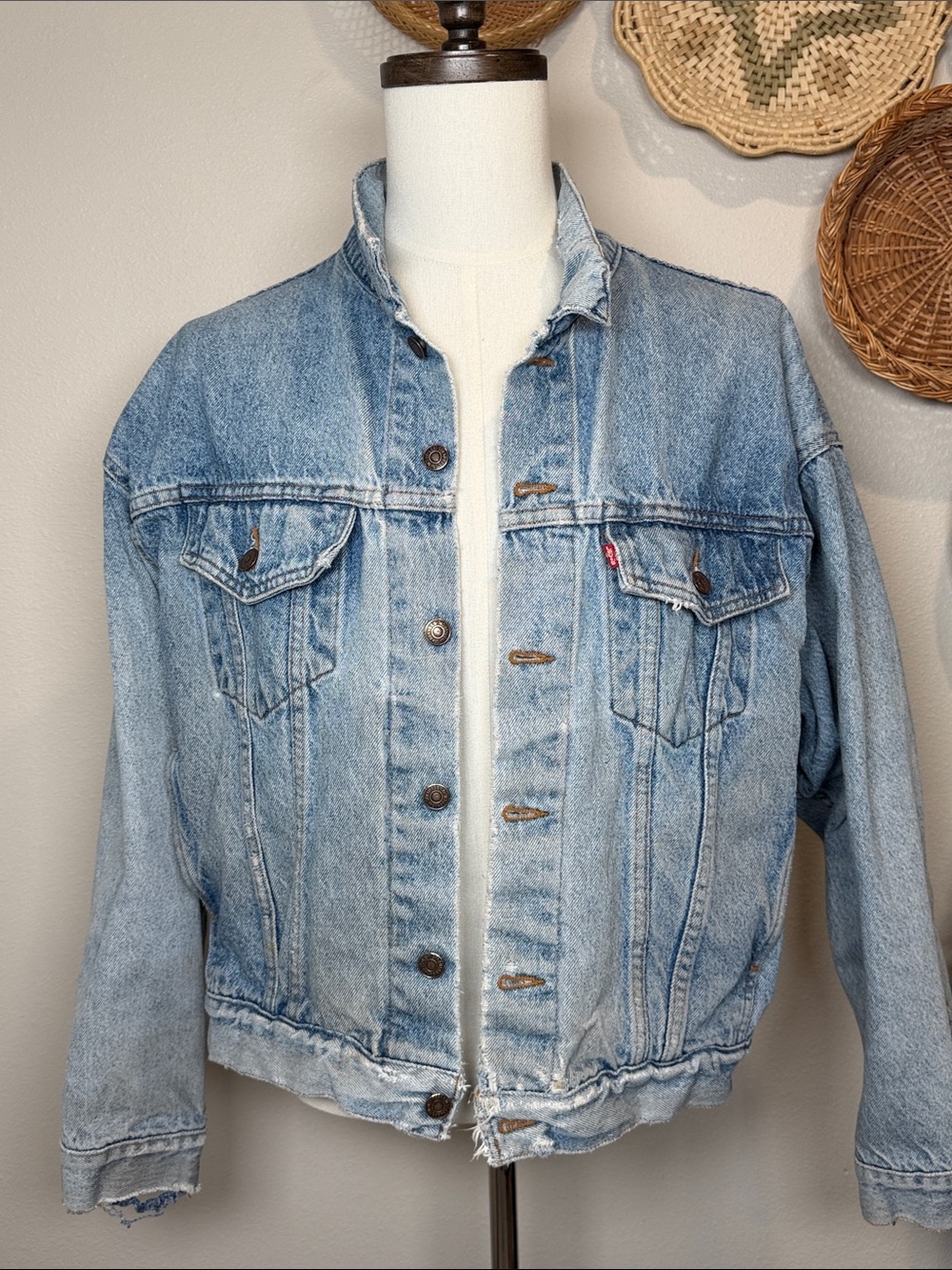 Levi’s Jean Jacket Type III 70598 Vintage Faded Distressed Stonewash Size Large